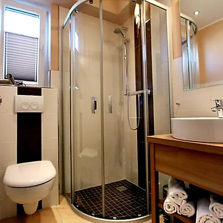 Haus Bellevue _ Eg_fewo * 高恩莱宾